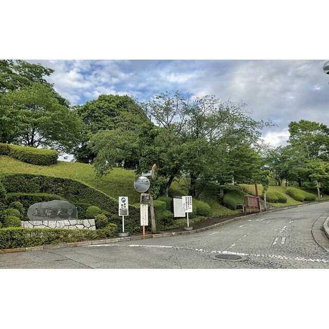 近くの秦野赤十字病院まで649m（徒歩9分）