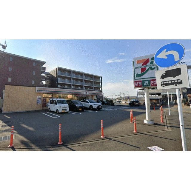 近くのセブンイレブン海老名柏ヶ谷店まで695m(徒歩9分)