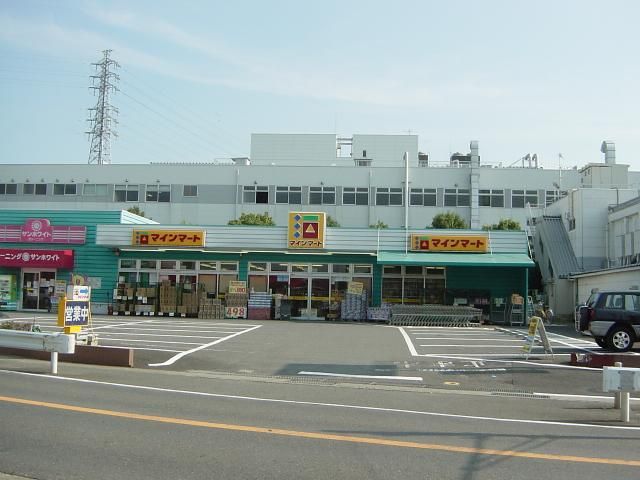近くの酒屋まで510m（徒歩7分）