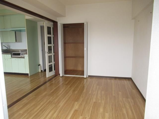 近くのローソン 厚木旭町二丁目店まで472m（徒歩6分）