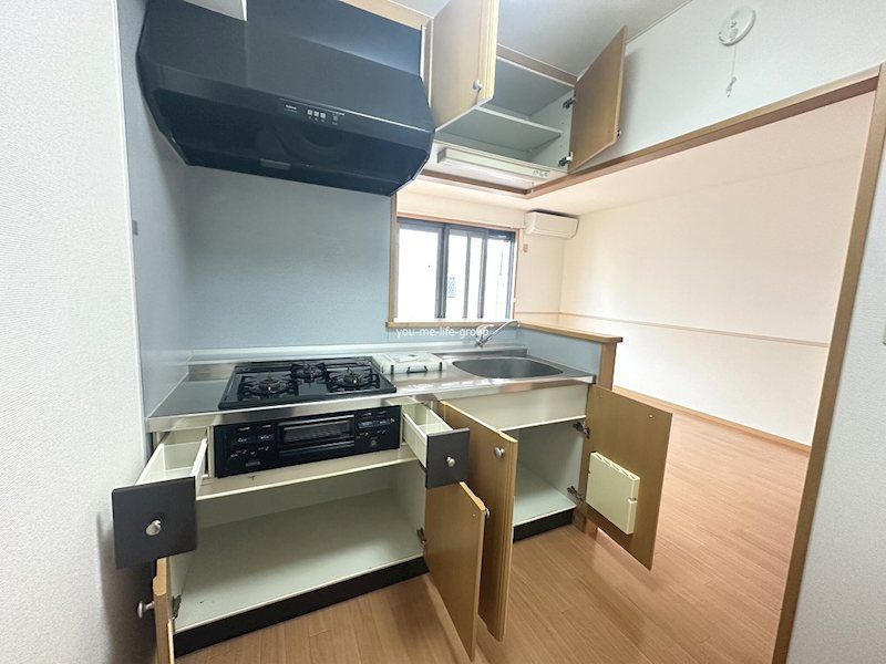 近くのケーヨーデイツー 南足柄店まで331m（徒歩5分）