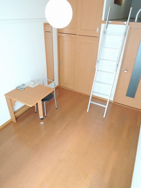 ベッドルーム