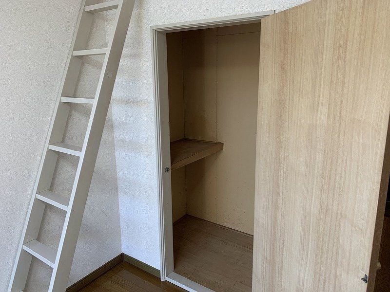 近くの業務スーパー 辻堂店まで288m(徒歩4分)