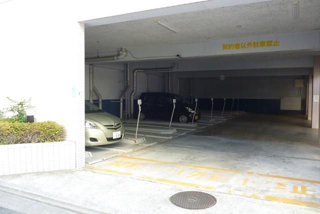 近くのセブンイレブン 平塚見附町店まで247m（徒歩4分）