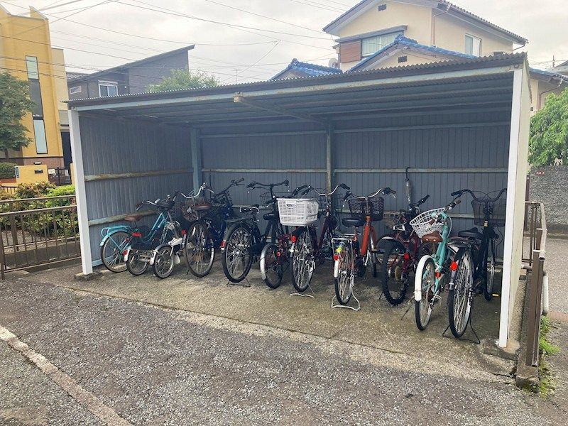 近くのローソン 藤沢亀井野店まで427m（徒歩6分）