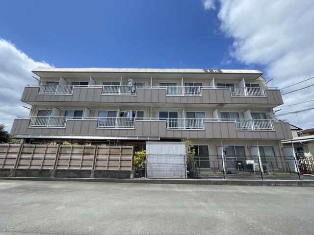 近くのセブンイレブン 厚木下荻野店まで325m(徒歩5分)