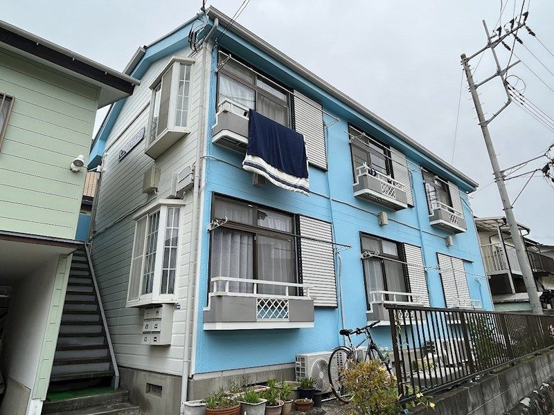 近くのローソン 平塚真田店まで548m（徒歩7分）