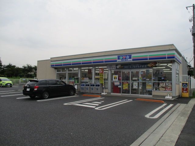 近くのスリーエフ藤沢用田店まで295m（徒歩4分）