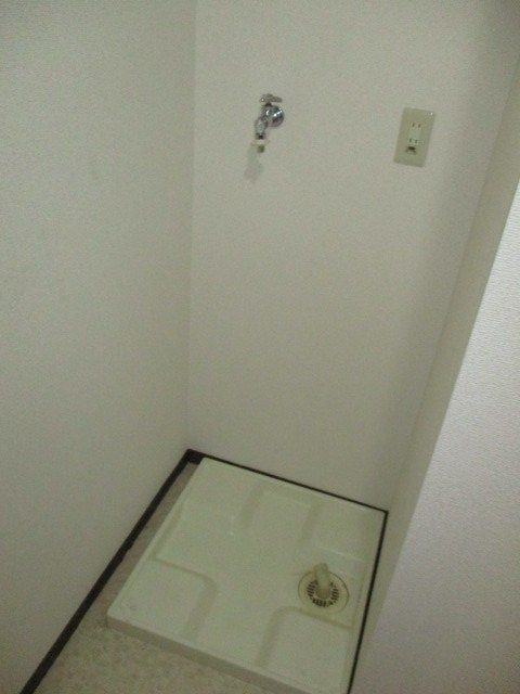 近くのクリエイトSD（エス・ディー） 戸塚品濃町店まで238m（徒歩3分）