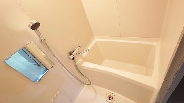 近くのファミリーマート 座間相模が丘二丁目店まで217m（徒歩3分）