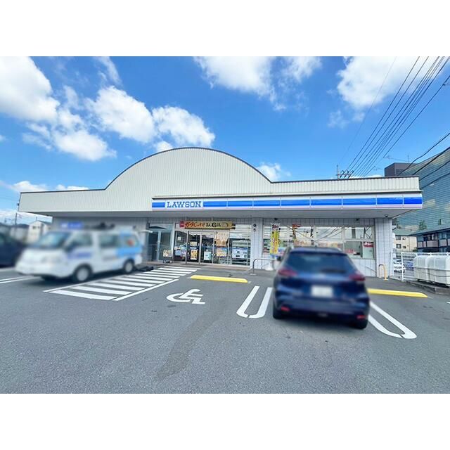 近くのローソン伊勢原高森七丁目店まで463m(徒歩6分)