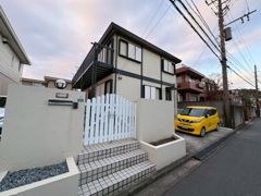 七里ガ浜東4丁目貸家の外観画像