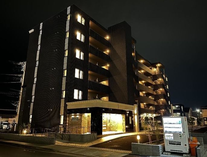 近くのIKOZAまで177m(徒歩3分)