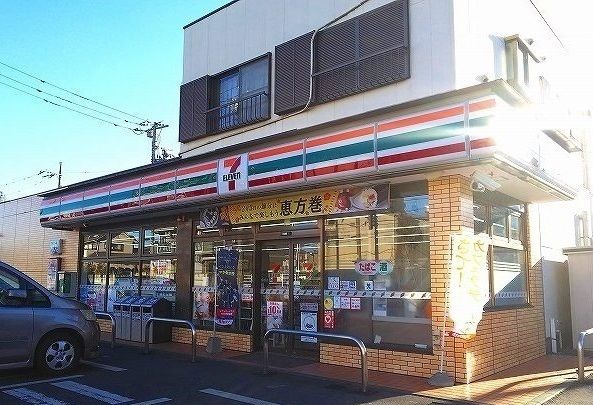 近くのセブンイレブンまで400m(徒歩5分)