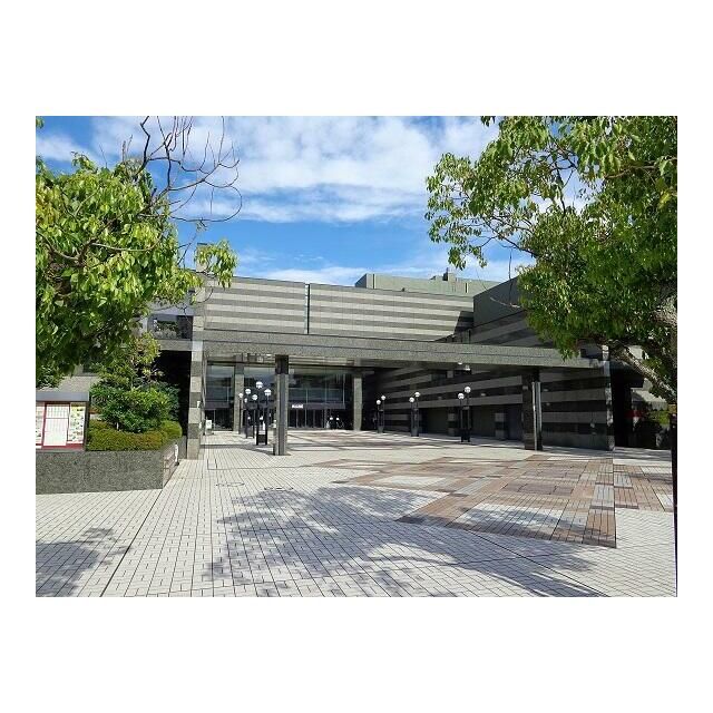 近くの鎌倉芸術館まで428m（徒歩6分）