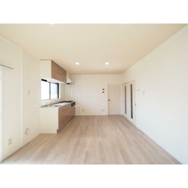 近くの茅ヶ崎警察署 小和田交番まで1,220m(徒歩16分)