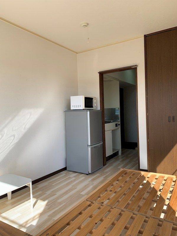 近くのセブンイレブン明治学院大学正門前まで256m（徒歩4分）