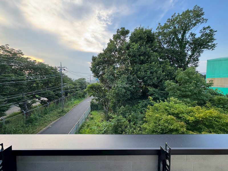 近くのローソン 小田急桜ケ丘店まで986m(徒歩13分)