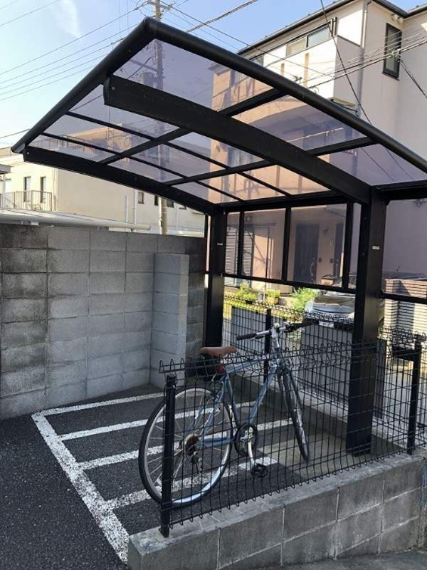 近くの食品館あおば 辻堂店まで628m（徒歩8分）
