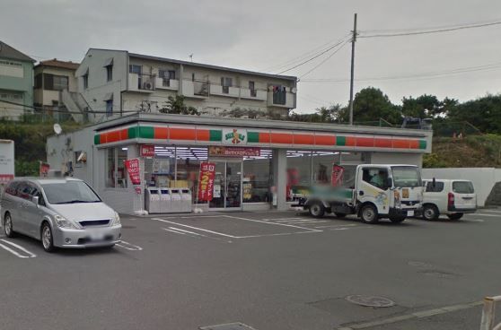 近くのサンクス 小田原国府津店まで159m（徒歩2分）