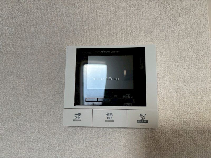 近くの藤沢市立鵠洋小学校まで565m（徒歩8分）