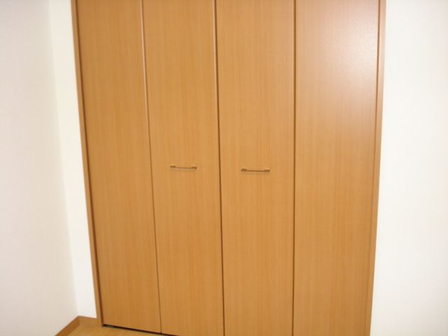 近くの北小学校まで720m（徒歩9分）