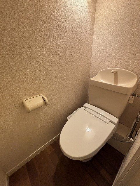 近くのセブンイレブン 小田原国府津北店まで445m（徒歩6分）