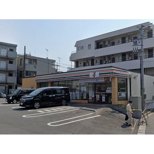 近くのセブンイレブン大和福田1丁目店まで261m（徒歩4分）
