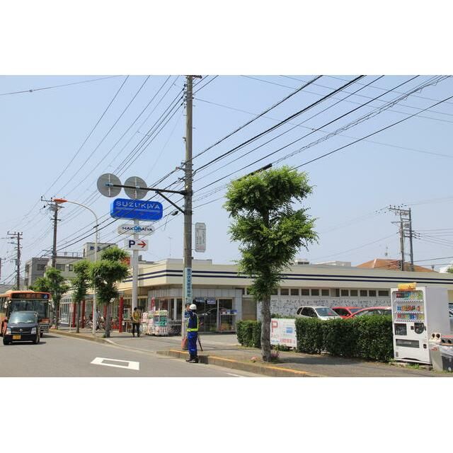 近くのスーパースズキヤ鵠沼店まで403m(徒歩6分)
