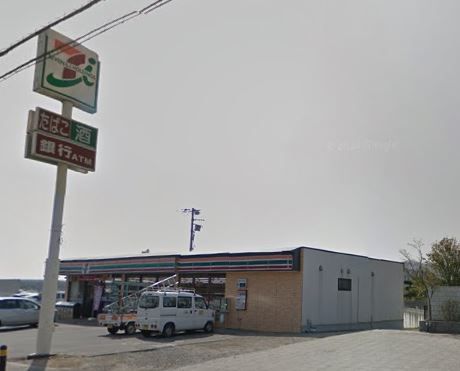 近くのセブンイレブン 伊勢原西富岡店まで1,766m（徒歩23分）