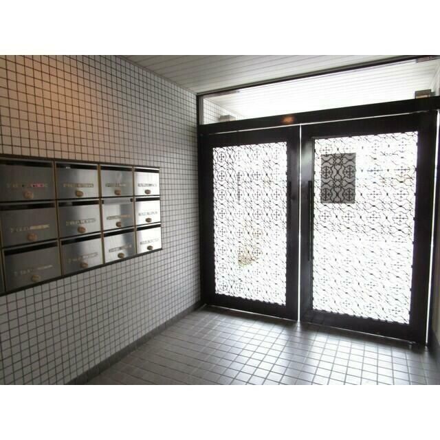 近くのクリエイトエス・ディー栄小菅ヶ谷店まで183m（徒歩3分）