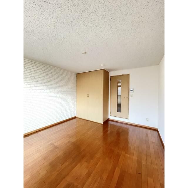 近くの厚木愛甲郵便局まで2,238m(徒歩28分)
