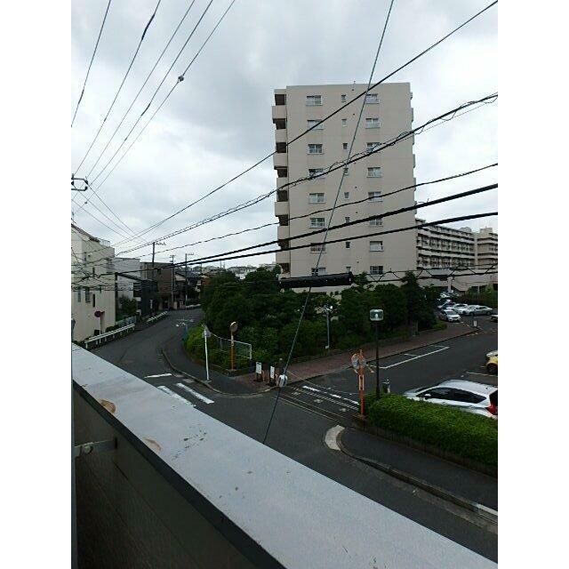 近くの戸塚モディまで772m（徒歩10分）
