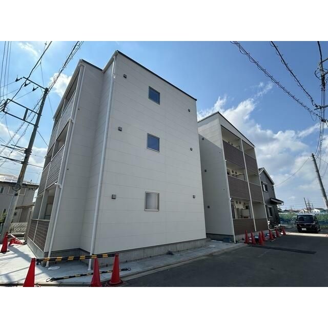 近くのローソン・スリーエフ 海老名門沢橋六丁目店まで403m(徒歩6分)