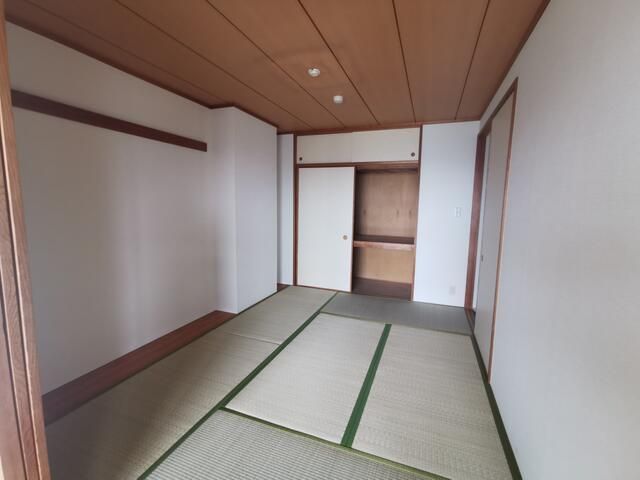 ベッドルーム