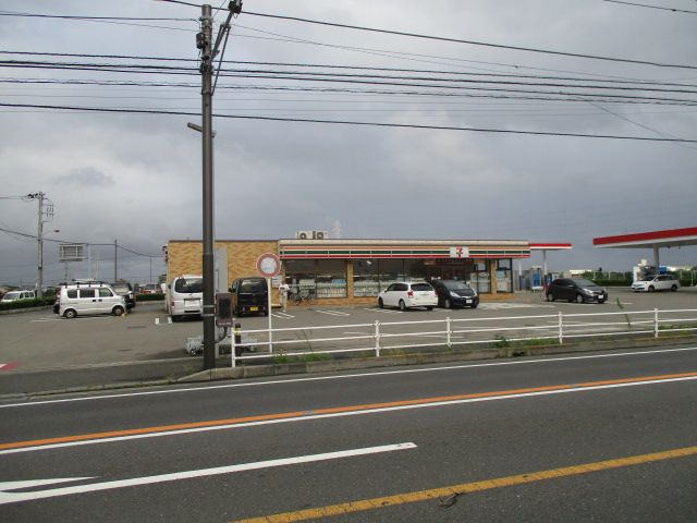 近くのセブンイレブン 藤沢亀井野店まで321m（徒歩5分）