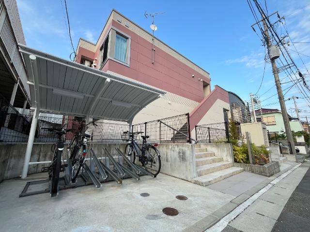 近くのフードワン鶴巻店まで704m（徒歩9分）