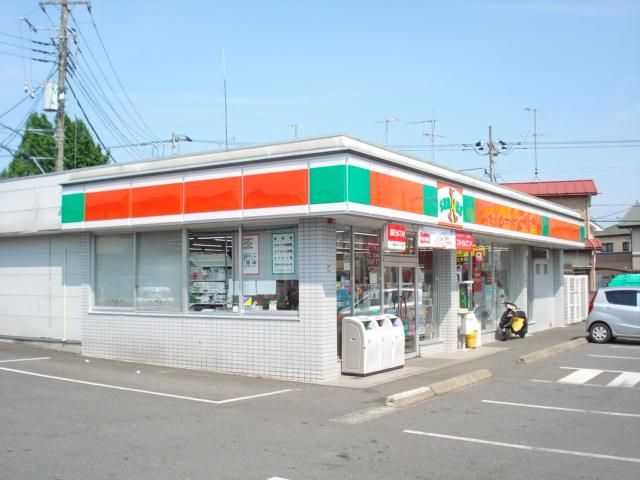 近くのコンビニまで200m（徒歩3分）