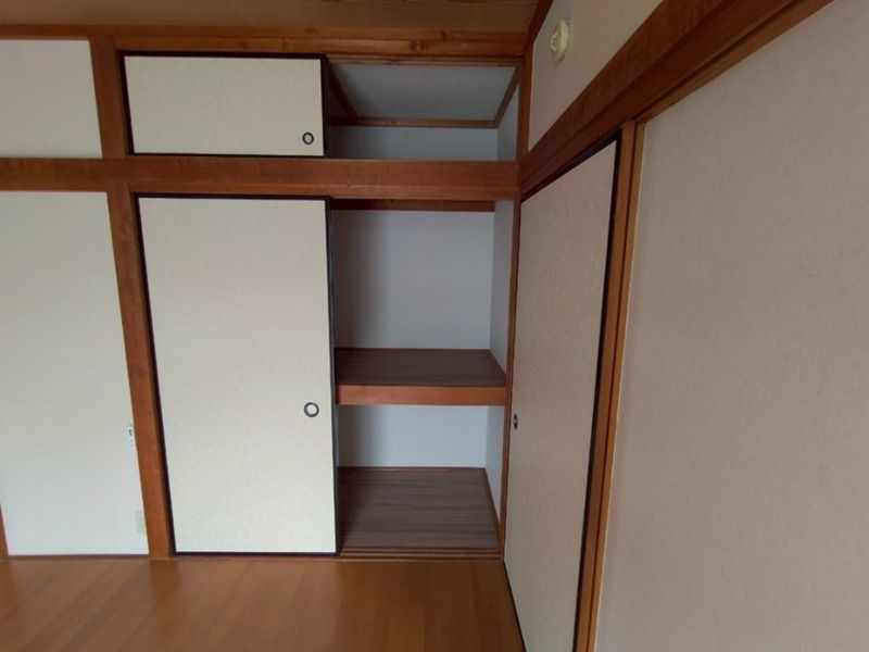 ベッドルーム