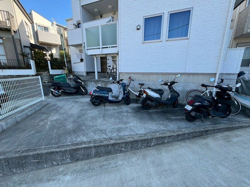 近くのThe Big(ザ・ビッグ) 平塚真田店まで522m(徒歩7分)