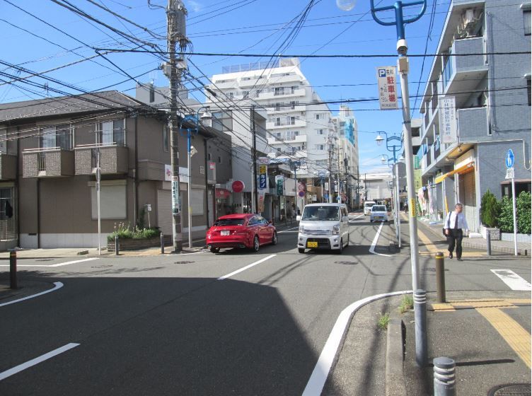 近くの湘南台東口商店街協同組合まで223m（徒歩3分）