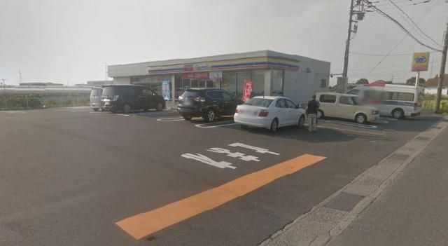 近くのミニストップ寒川倉見店まで718m(徒歩9分)