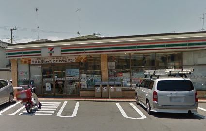 近くのセブンイレブン 横浜和泉町三ツ俣店まで1,664m（徒歩21分）
