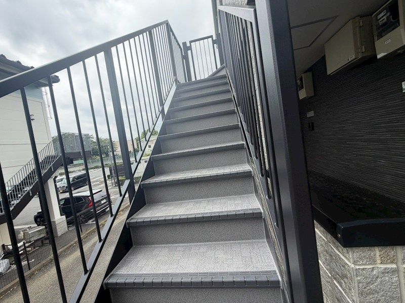 近くのローソン 東海大学前店まで13m(徒歩1分)