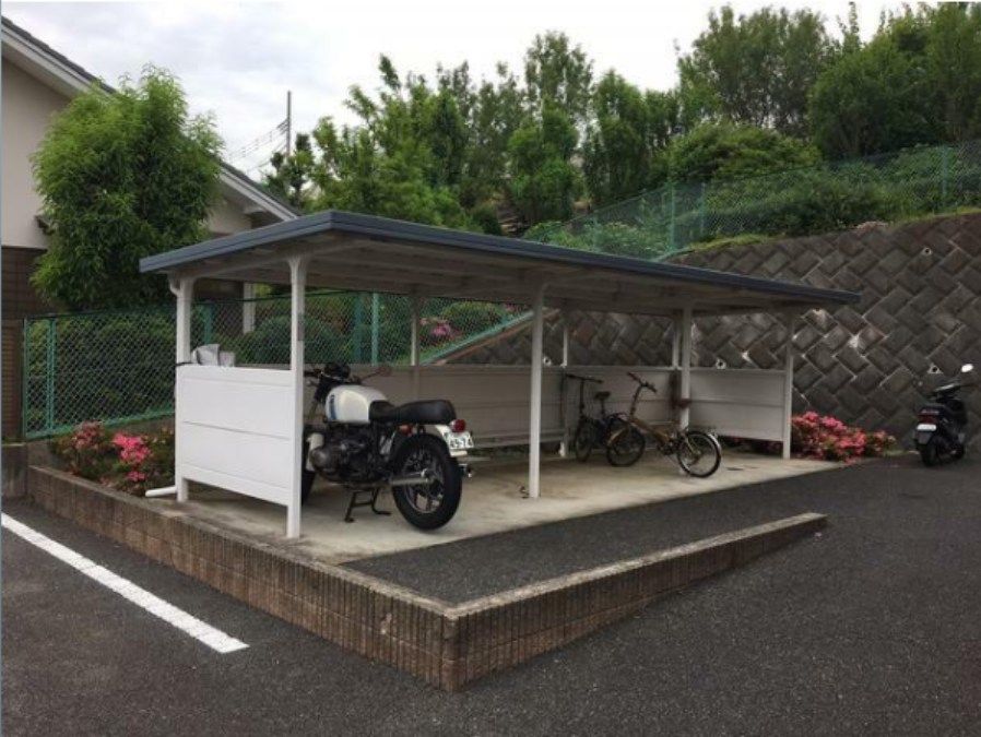 近くの秦野北矢名郵便局まで530m（徒歩7分）