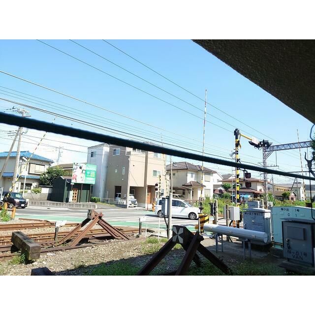 近くのいなげやina21大和桜ケ丘店まで200m(徒歩3分)