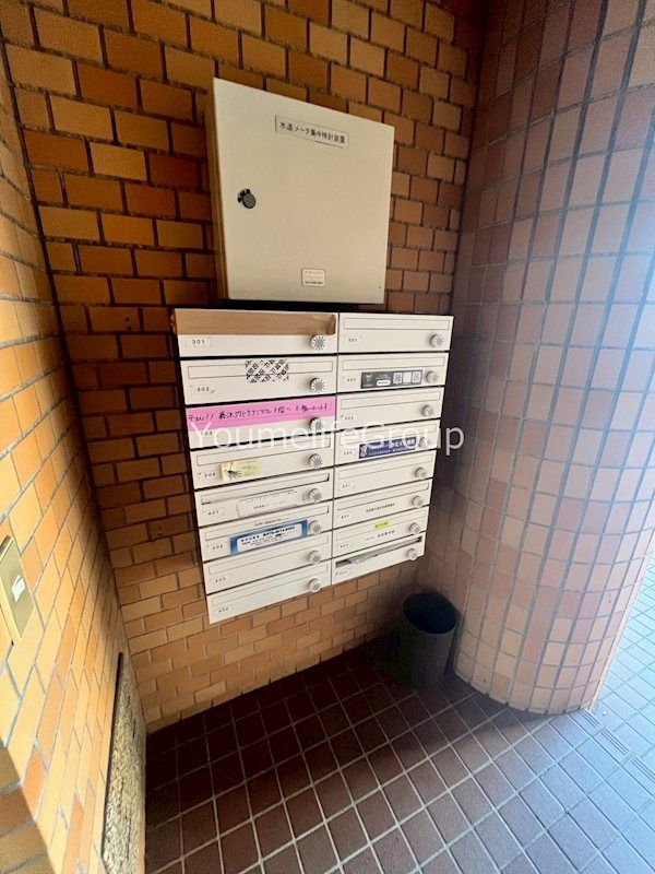 近くのファミリーマート 藤沢遊行通り店まで65m（徒歩1分）