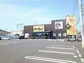 近くの焼肉きんぐまで350m（徒歩5分）