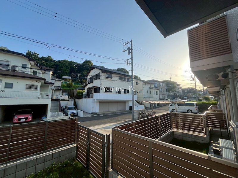 近くのシルク湘南ライフタウン店まで1,030m(徒歩13分)