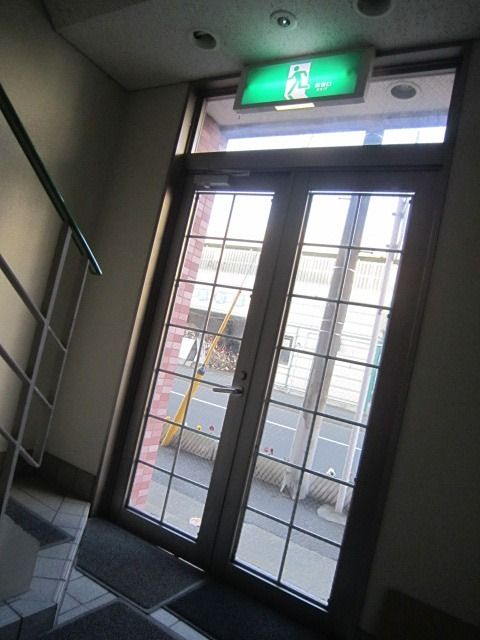 近くのセブンイレブン 平塚西口店まで221m(徒歩3分)